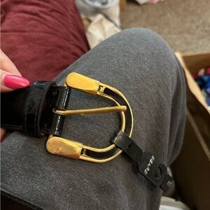 Women’s Vintage Fashion Belt. Genuine bounded leather. Size small.